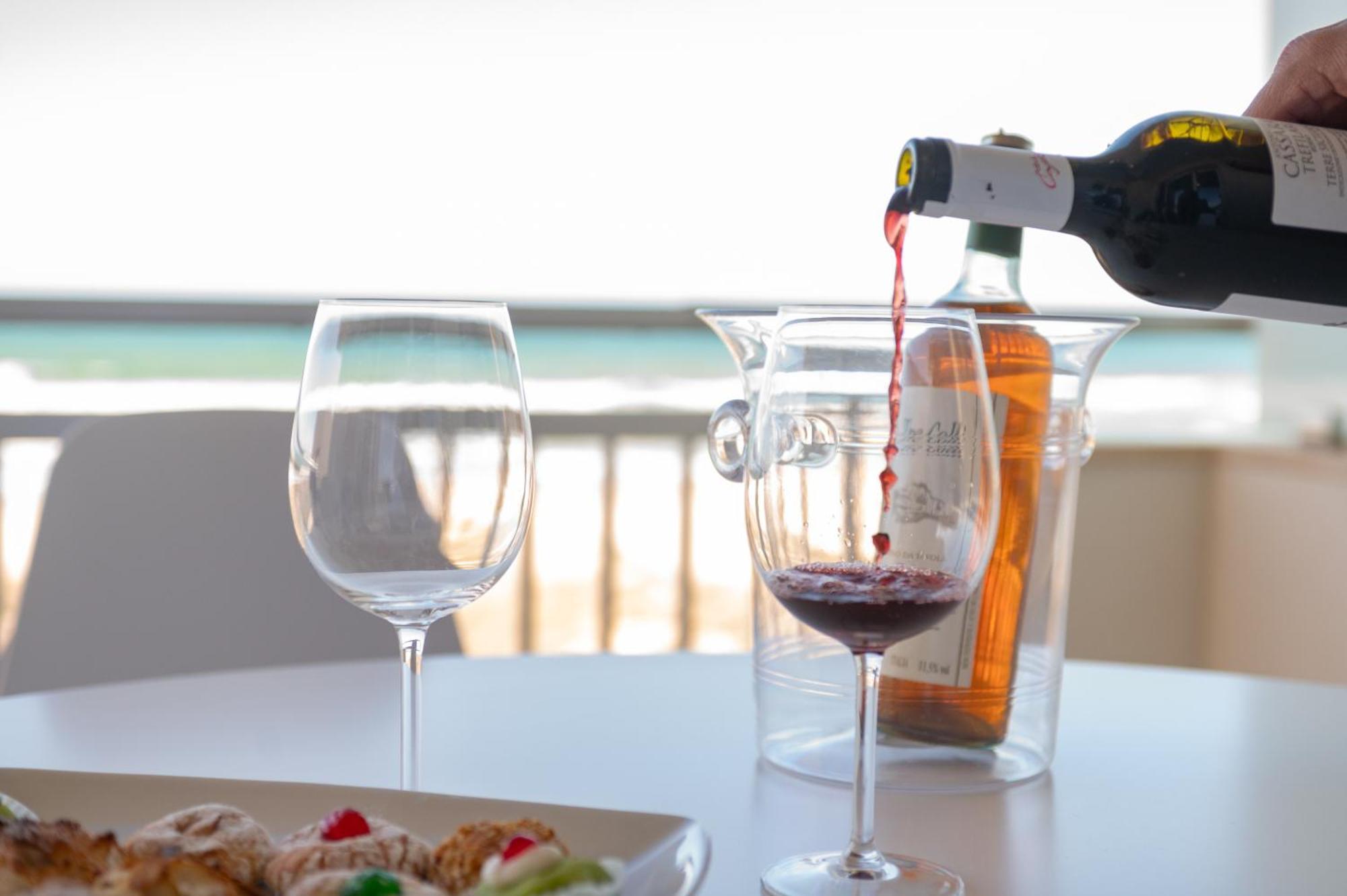 La Perla Sulla Spiaggia 알카모 마리나 외부 사진